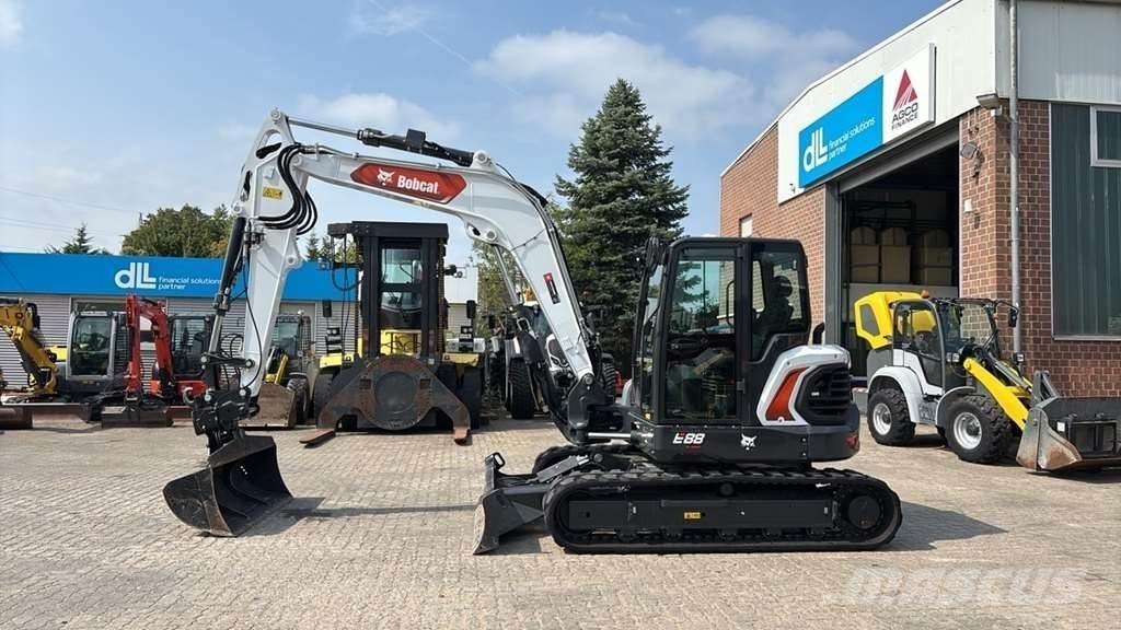 Bobcat E88 Excavatoare speciale
