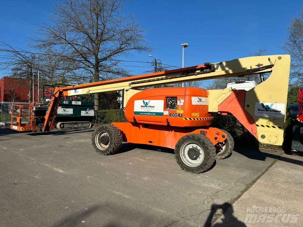 JLG 800 AJ Nacele cu brat articulat