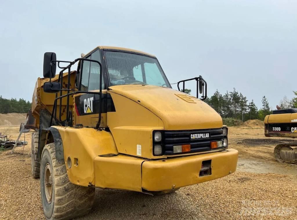 CAT 730 Transportoare articulate