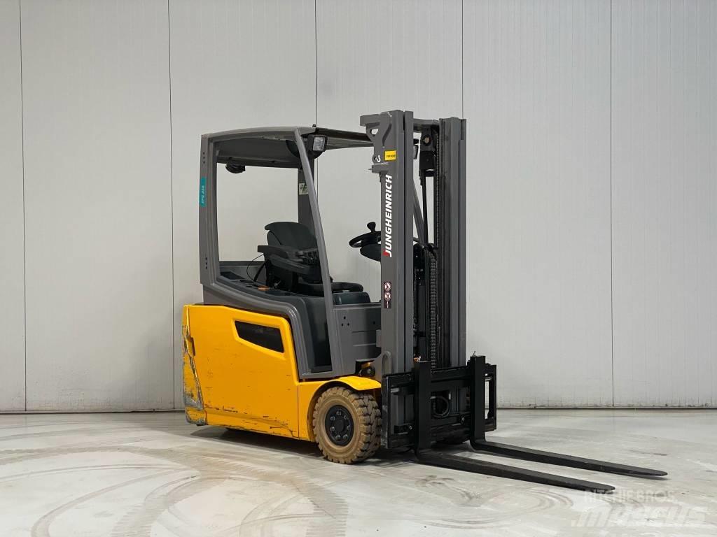 Jungheinrich EFG216 Stivuitor electric