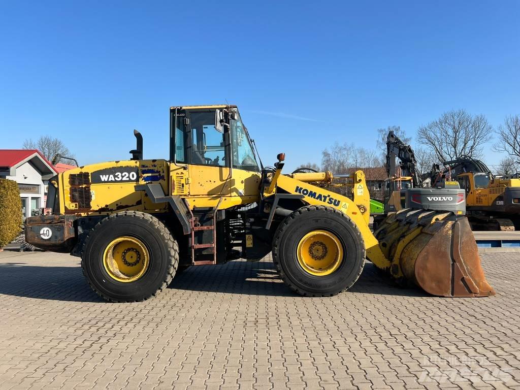 Komatsu WA 320-5 Incarcator pe pneuri