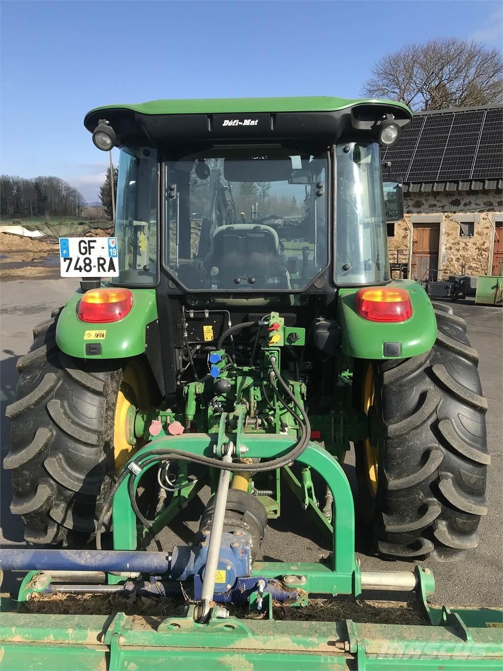 John Deere 5075 E Tractoare