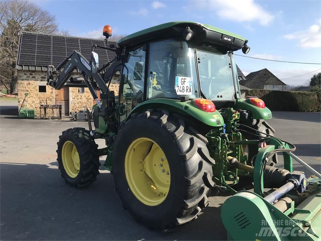 John Deere 5075 E Tractoare