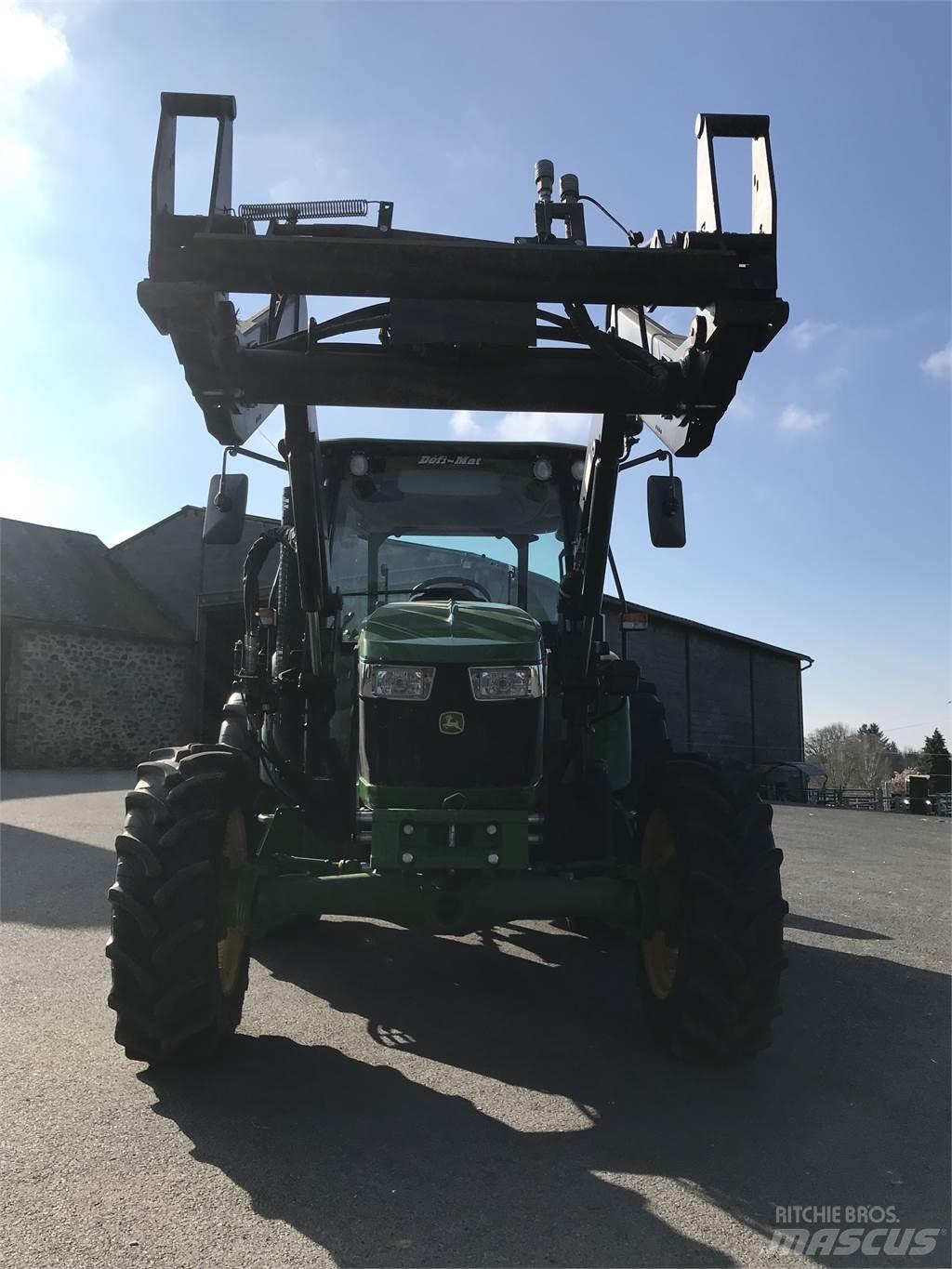 John Deere 5075 E Tractoare