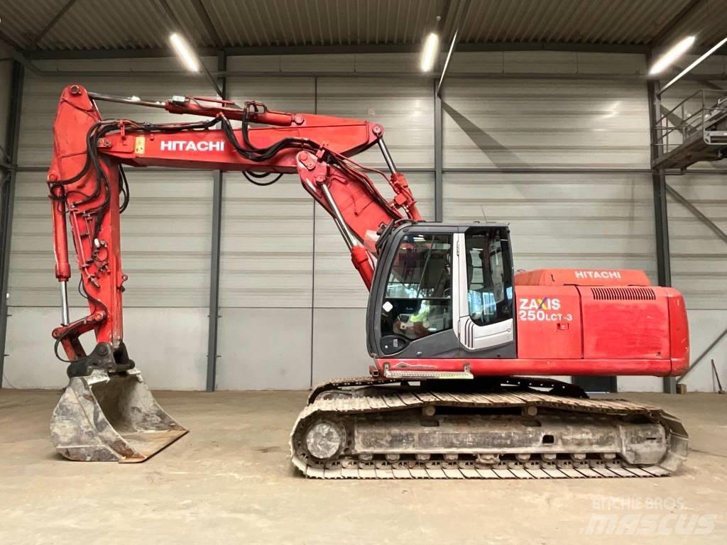 Hitachi ZX 250 LC-3 Excavatoare pe șenile
