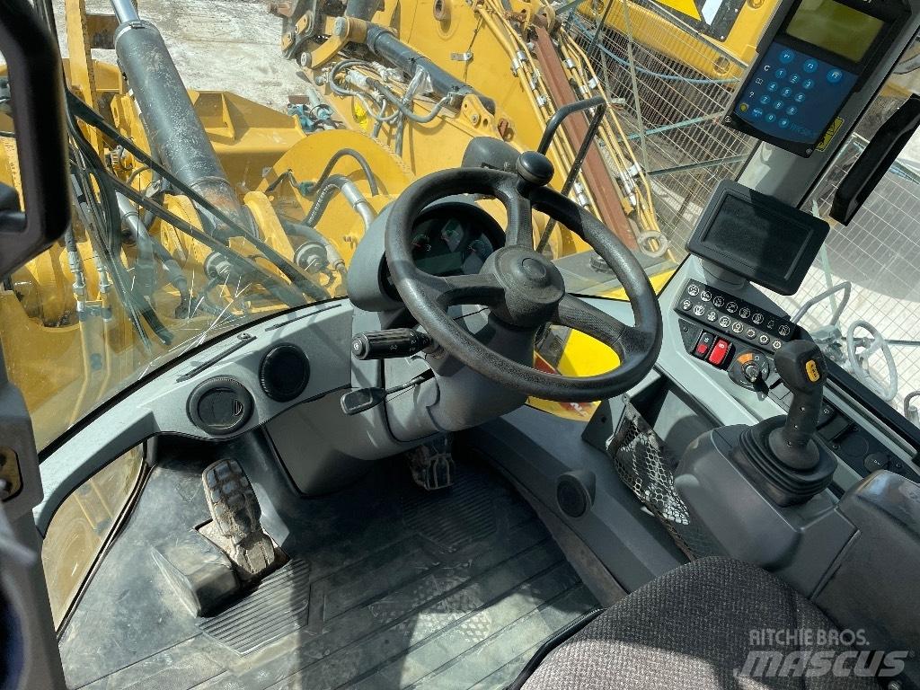 CAT 926M Incarcator pe pneuri