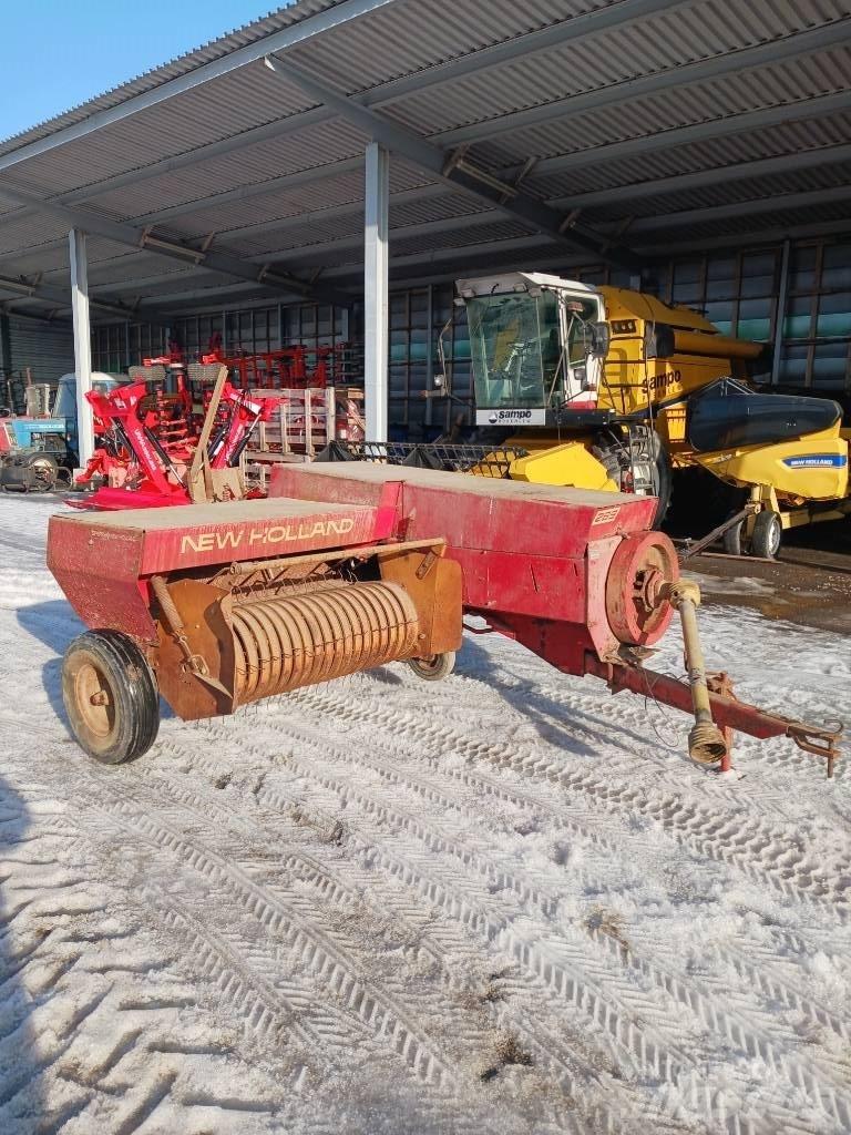 New Holland 265 Baler dreptunghiular