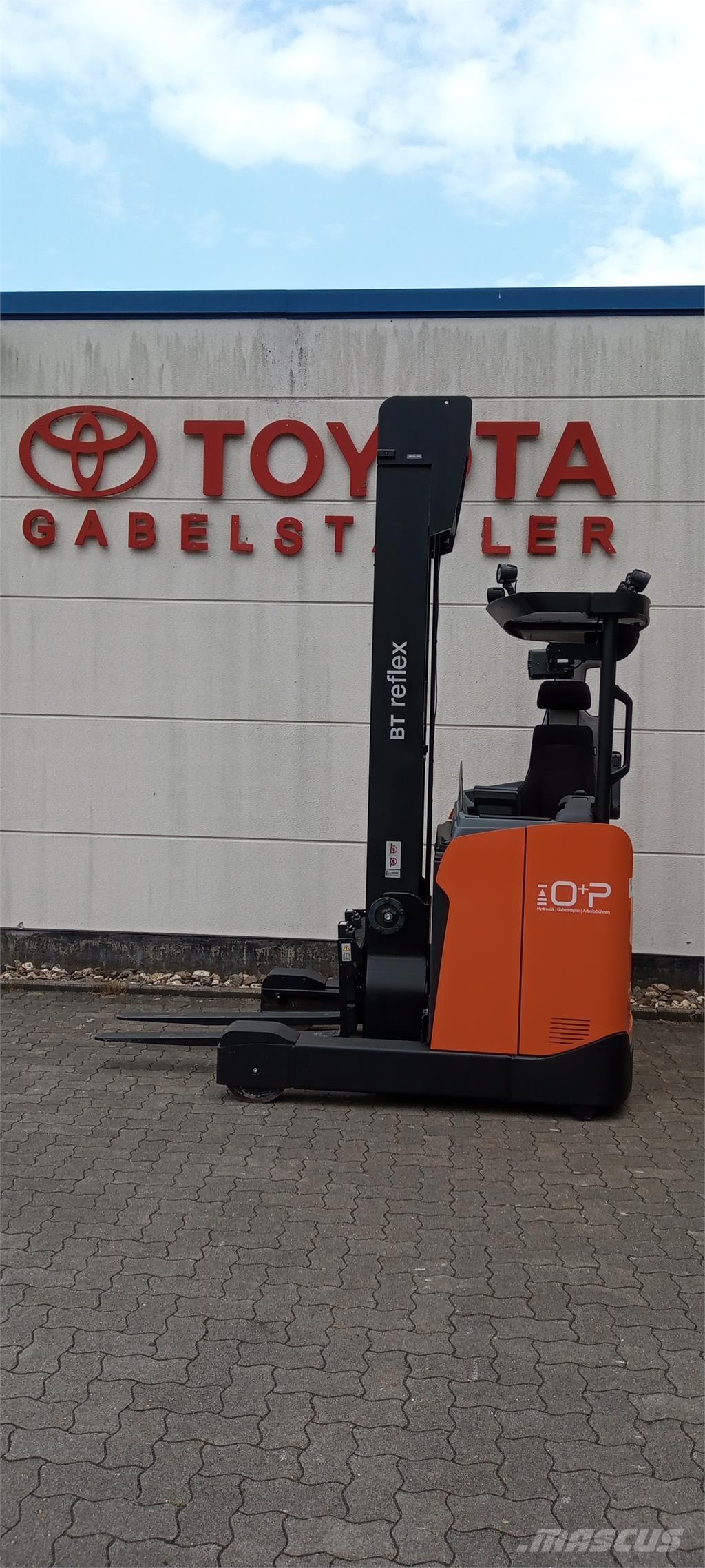 Toyota RRE 160H Stivuitor cu catarg retractabil