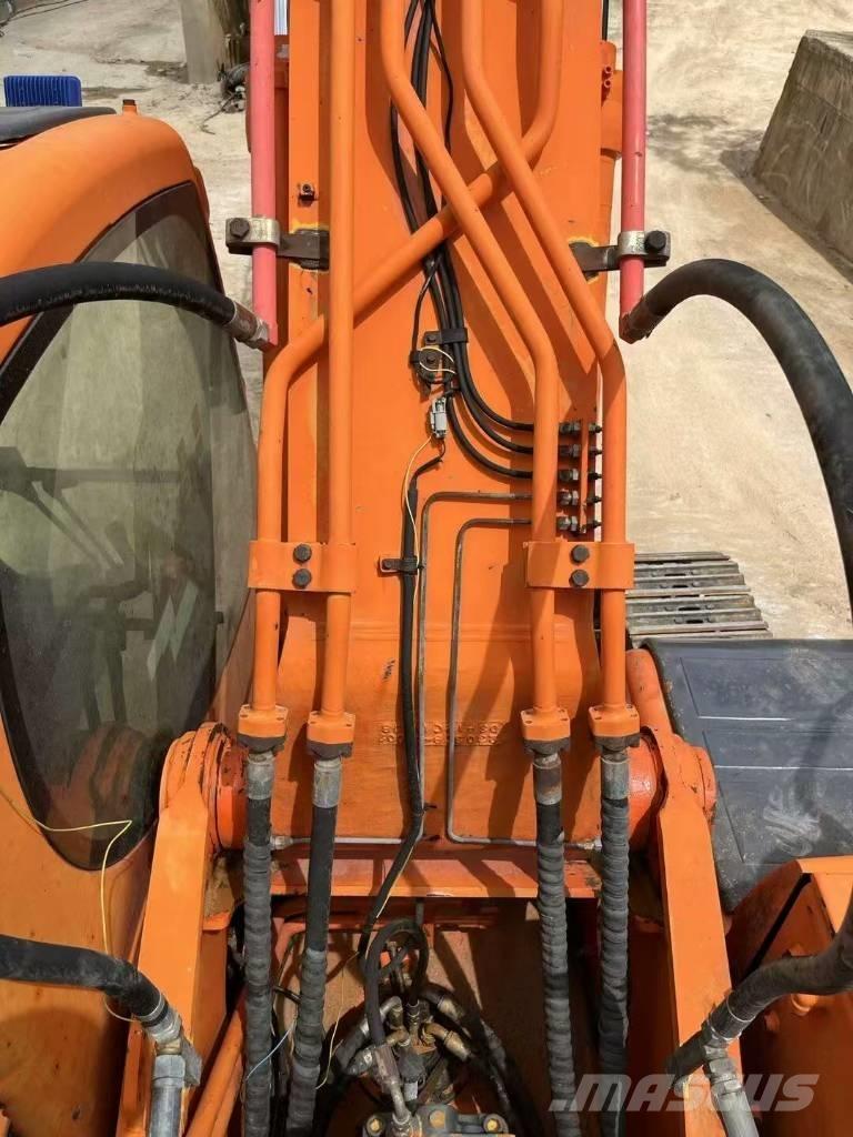 Doosan DX300LC Excavatoare pe șenile

