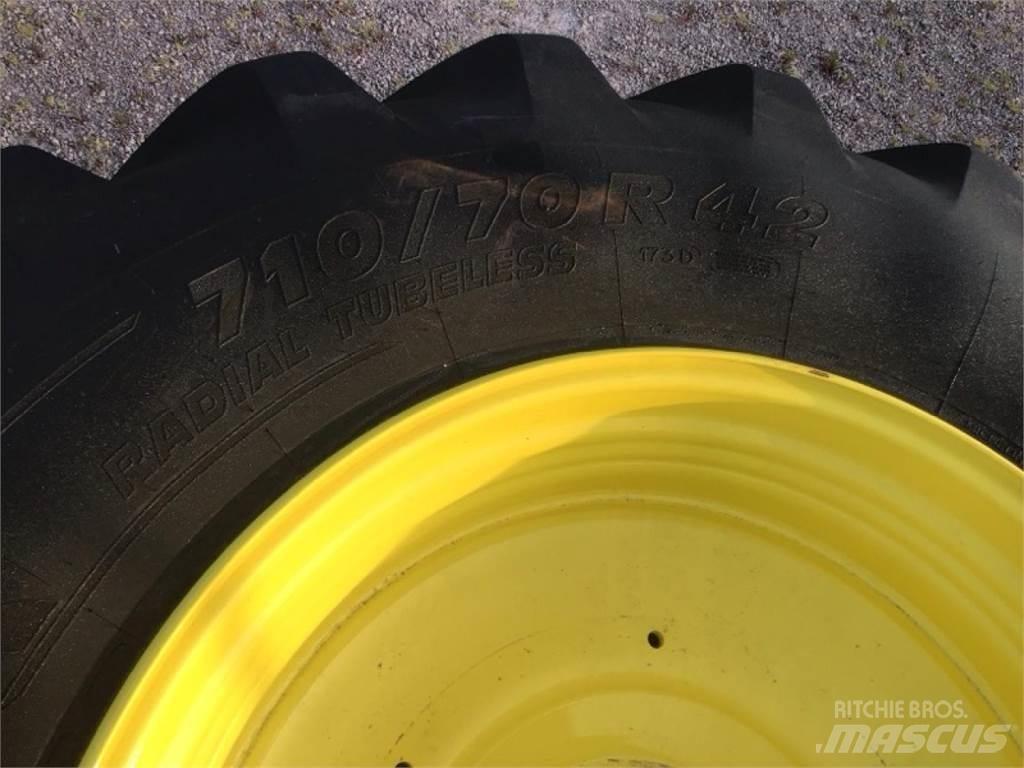 Michelin 710/70R42 Roti