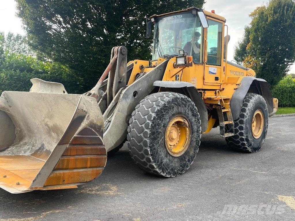 Volvo L 120 E Incarcator pe pneuri