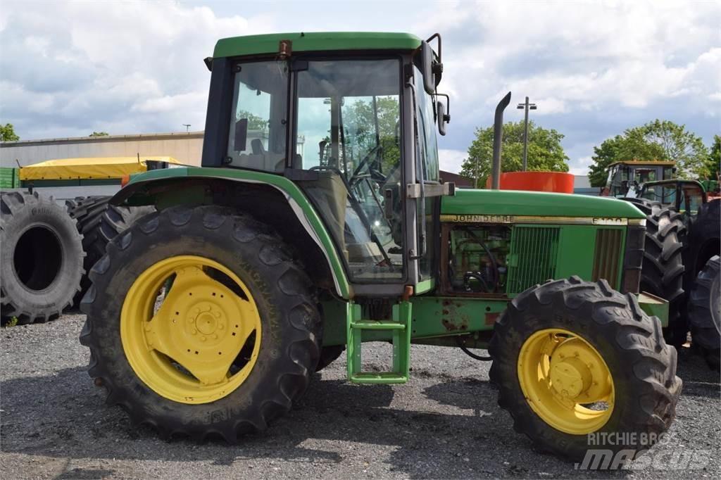 John Deere 6100 Tractoare