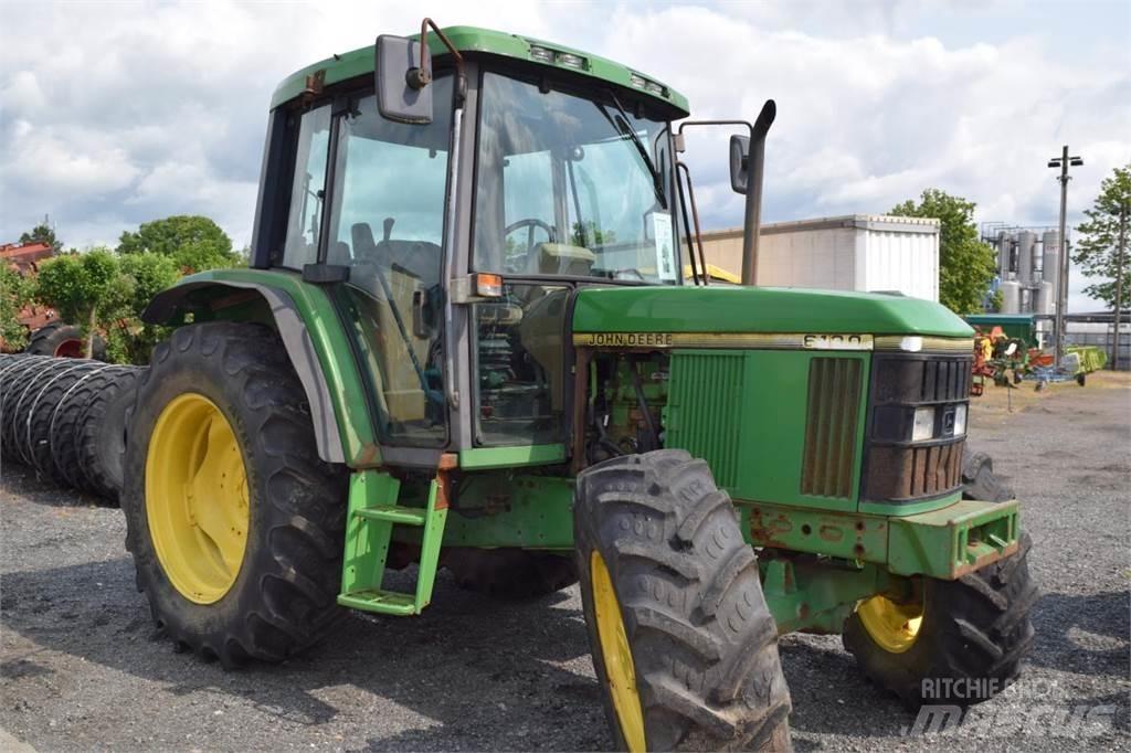 John Deere 6100 Tractoare