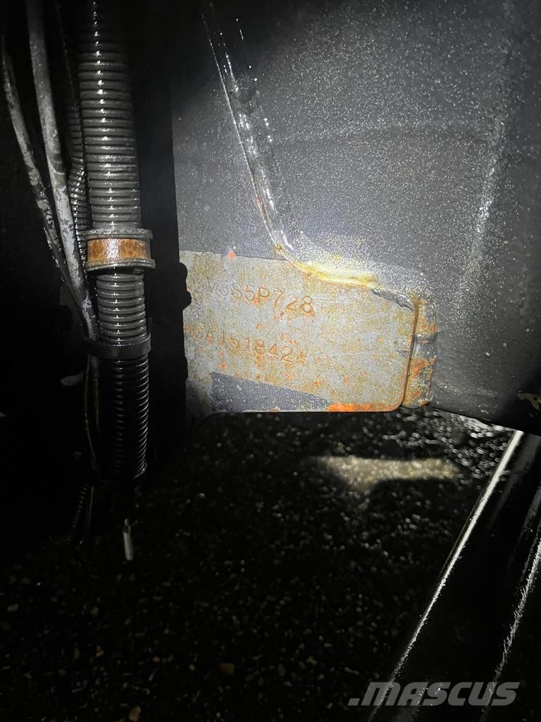 Volvo 8900 B9R Autobuze