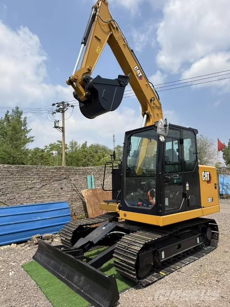 CAT 307 Excavatoare pe șenile
