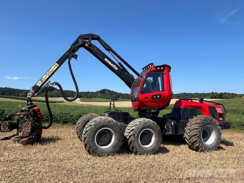 Komatsu 951 Combine forestiere
