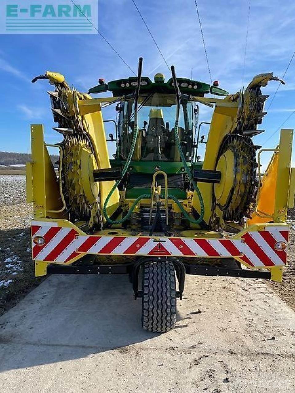 John Deere 8500 Forajere cu autopropulsare