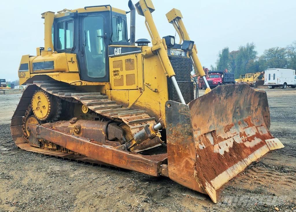 CAT D 6 R II Buldozere pe senile