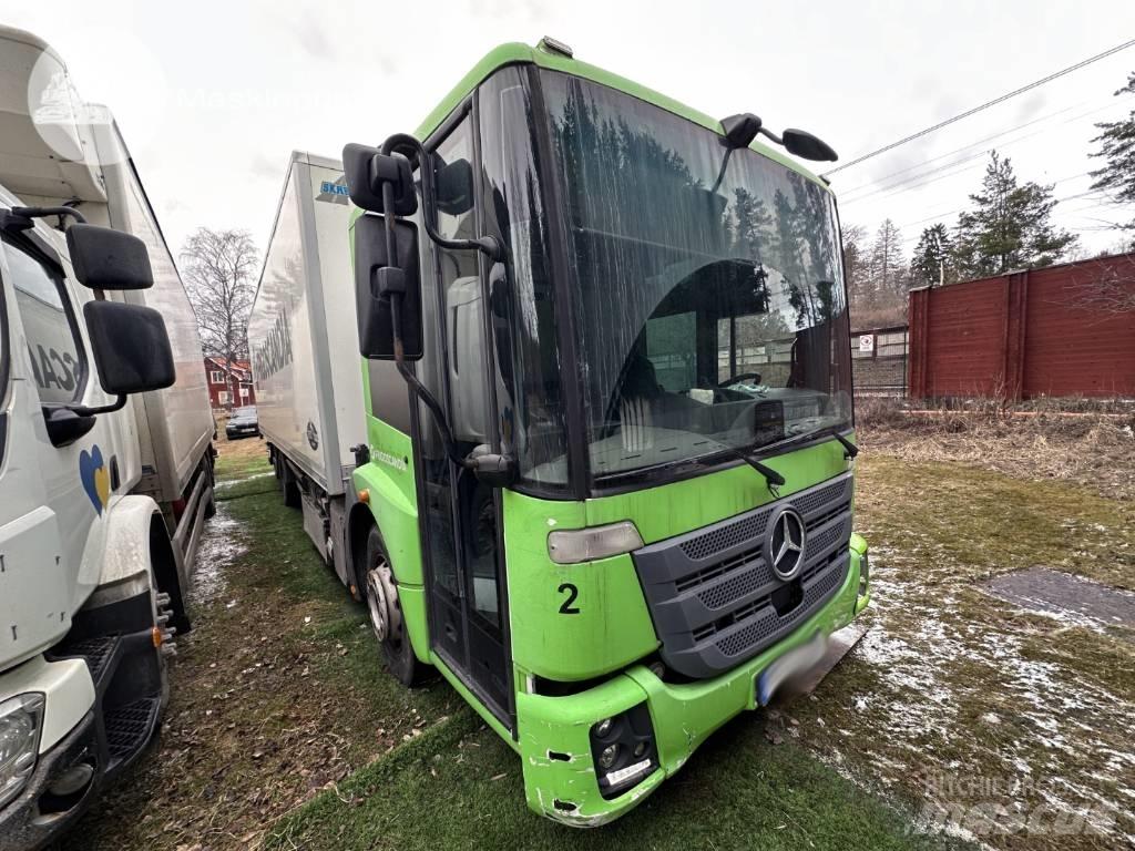 Mercedes-Benz Econic Autocamioane