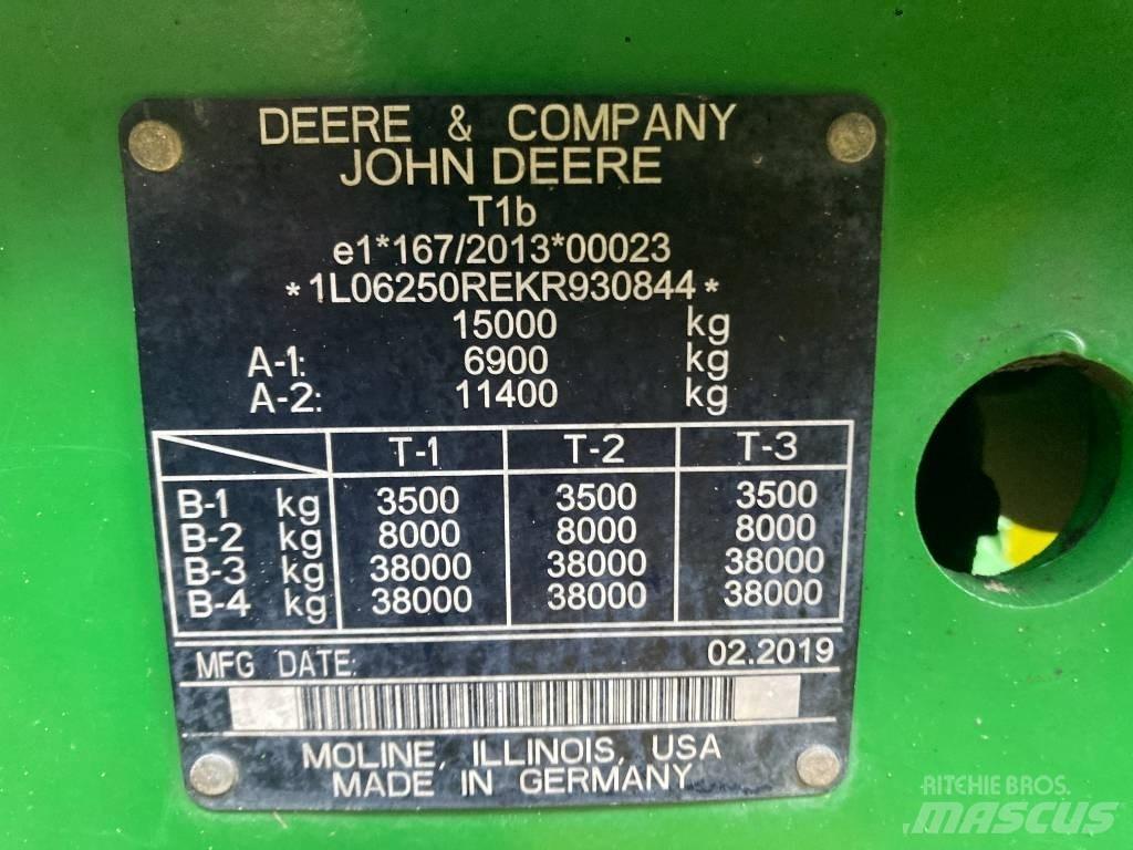 John Deere 6250 R Tractoare
