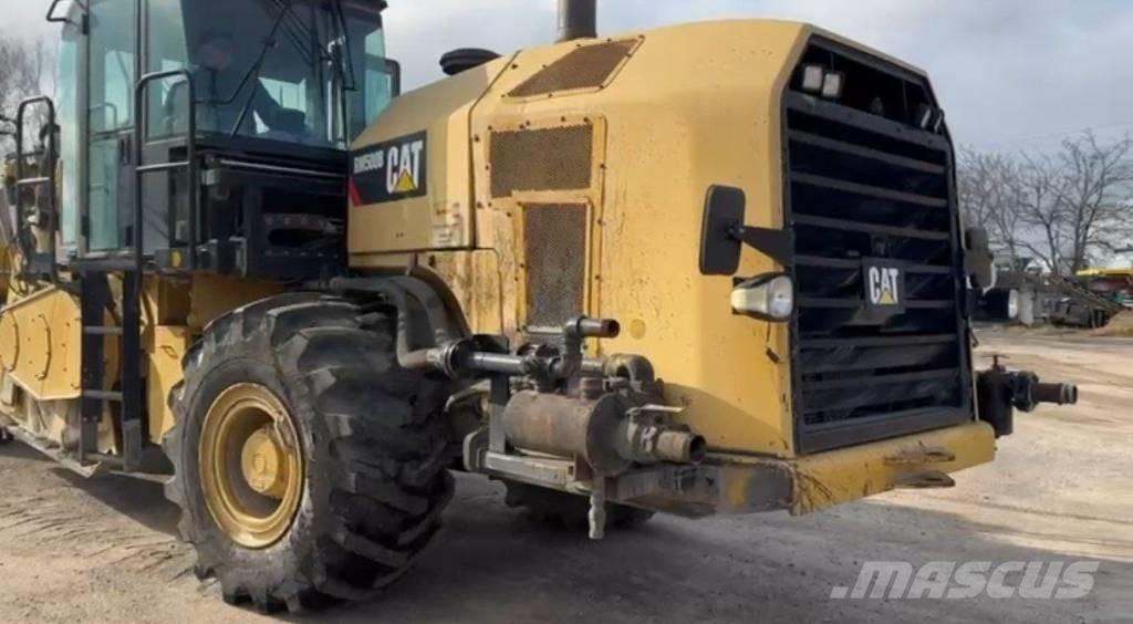 CAT RM 500 Reciclatori asfalt