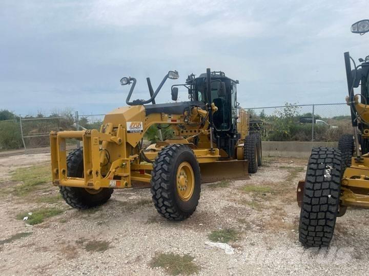 CAT 140 M 2 Gredere