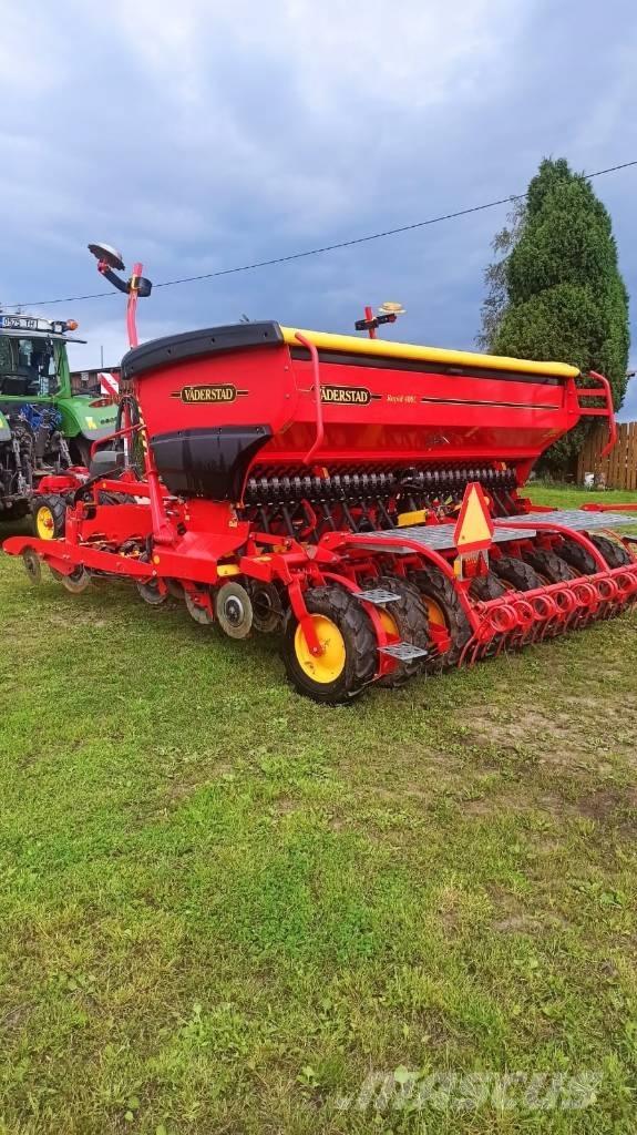 Väderstad Rapid400C Perforatoare