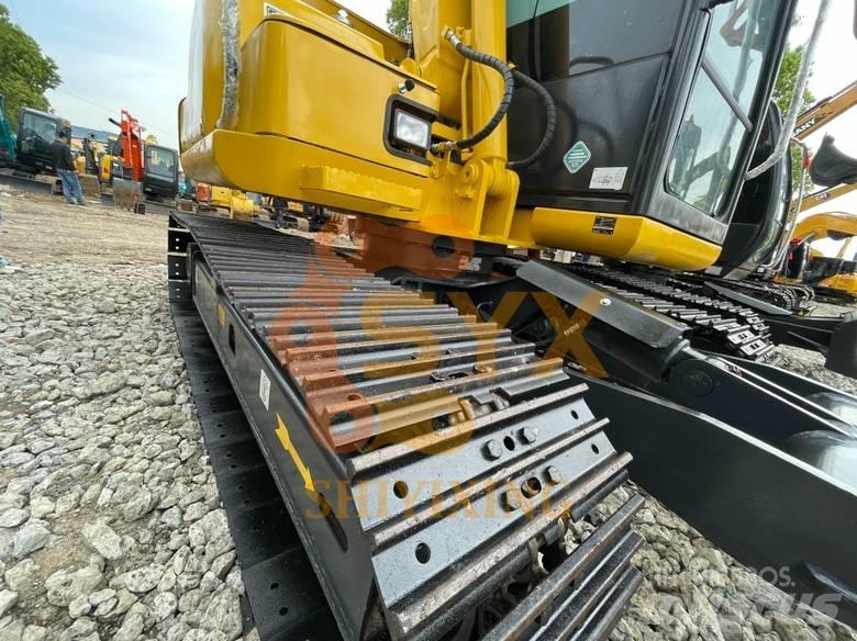Komatsu PC 70 Excavatoare 7t - 12t