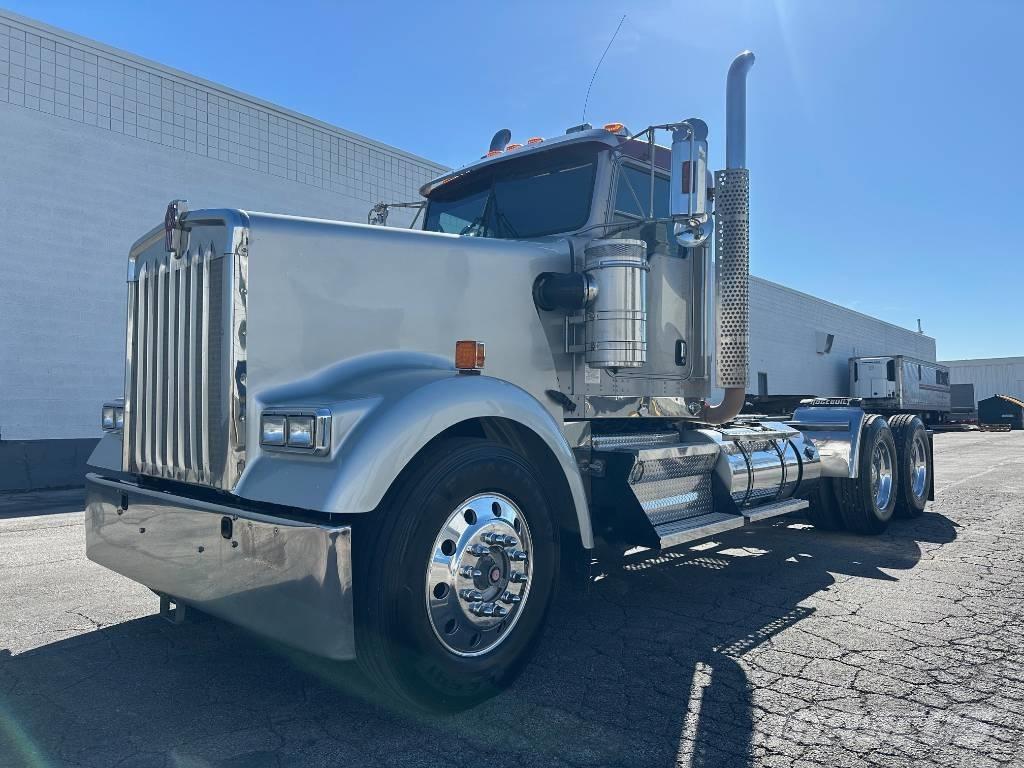 Kenworth W 900 L Autotractoare