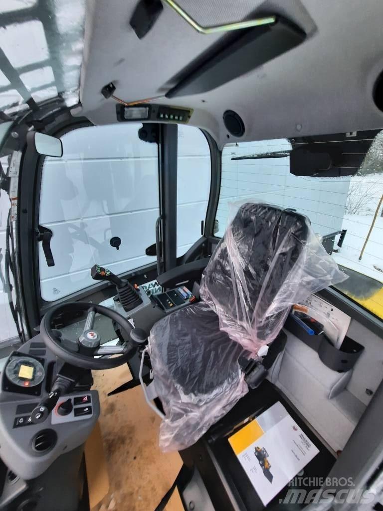 Wacker Neuson WL 52 Incarcator pe pneuri