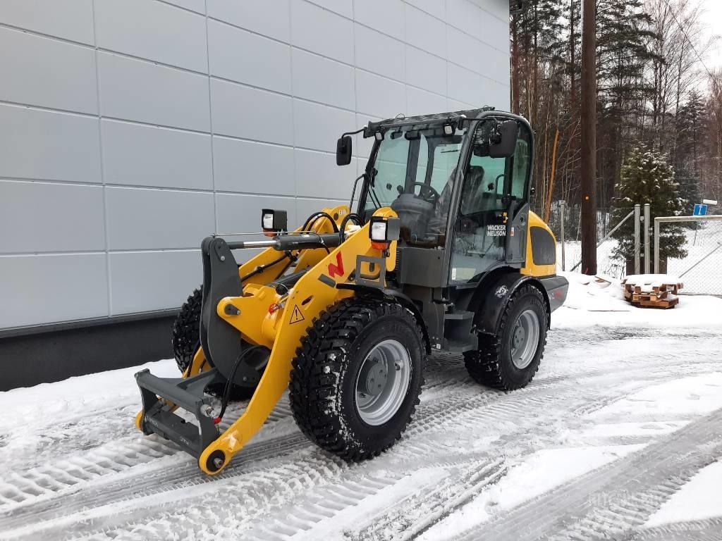 Wacker Neuson WL 52 Incarcator pe pneuri