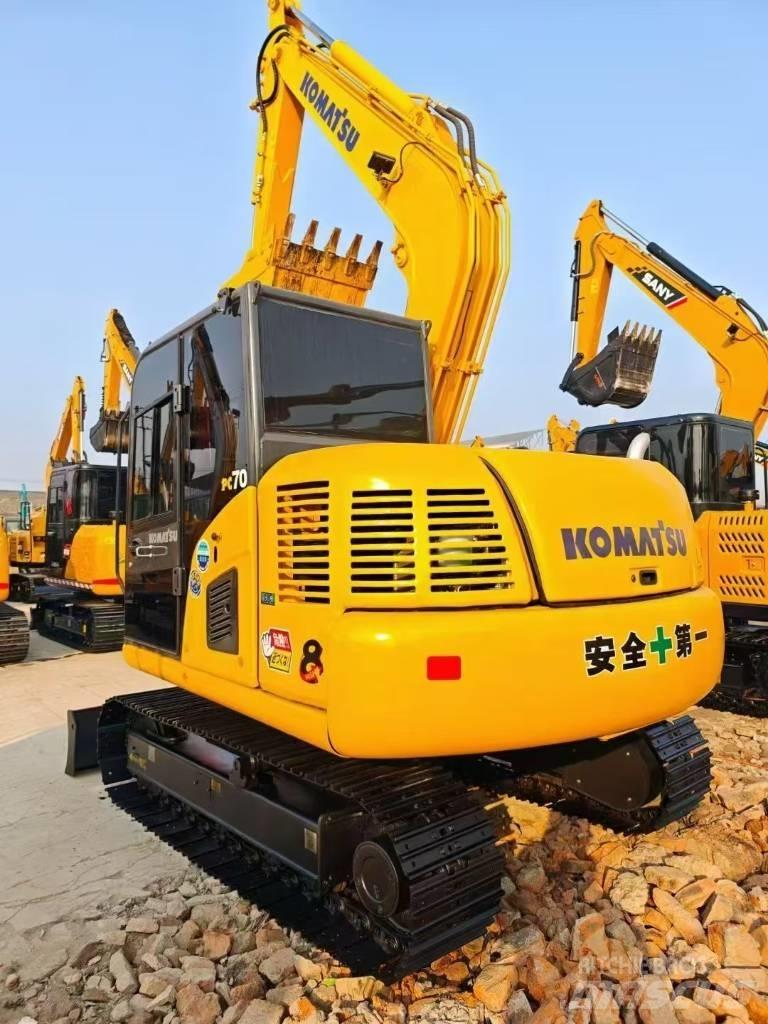Komatsu 70-8 Excavatoare pe șenile
