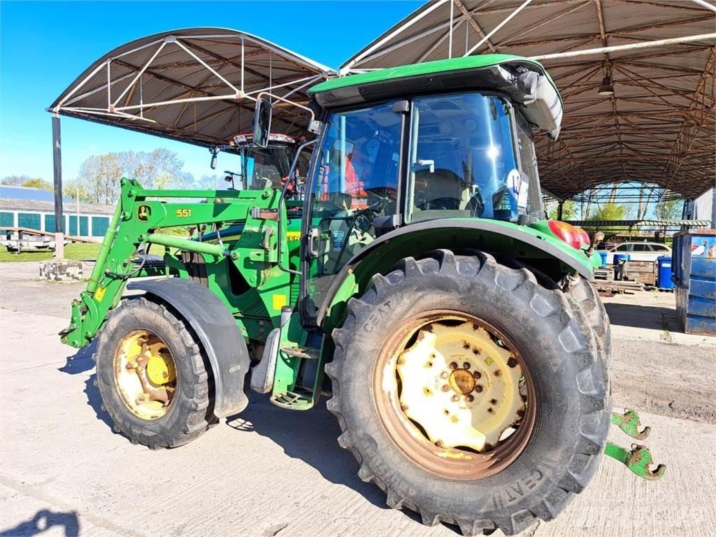 John Deere 5720 + FL Tractoare