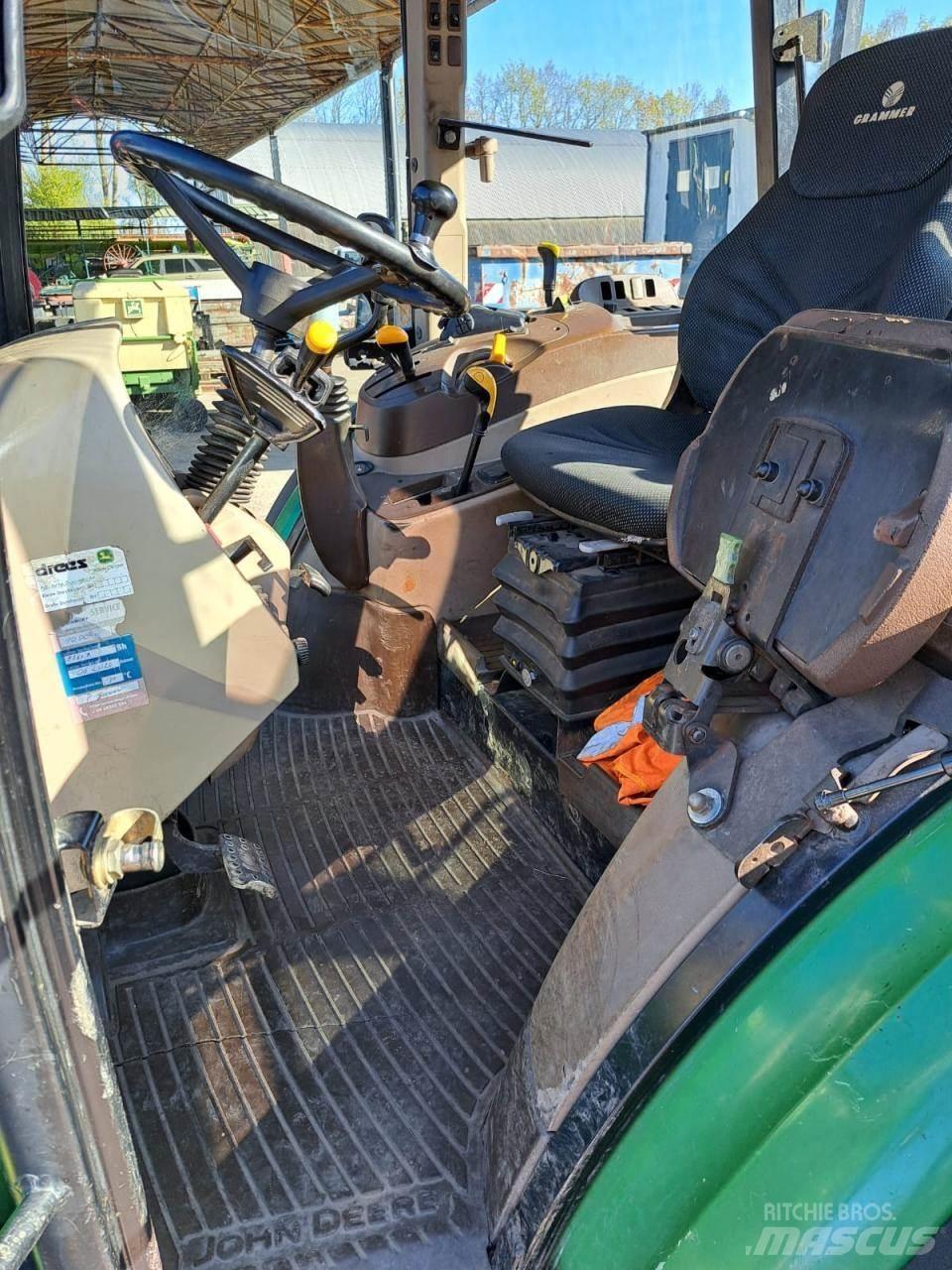 John Deere 5720 + FL Tractoare