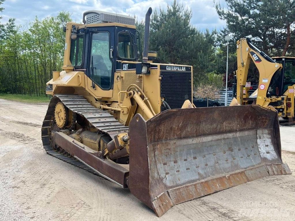 CAT D 6 M Buldozere pe senile