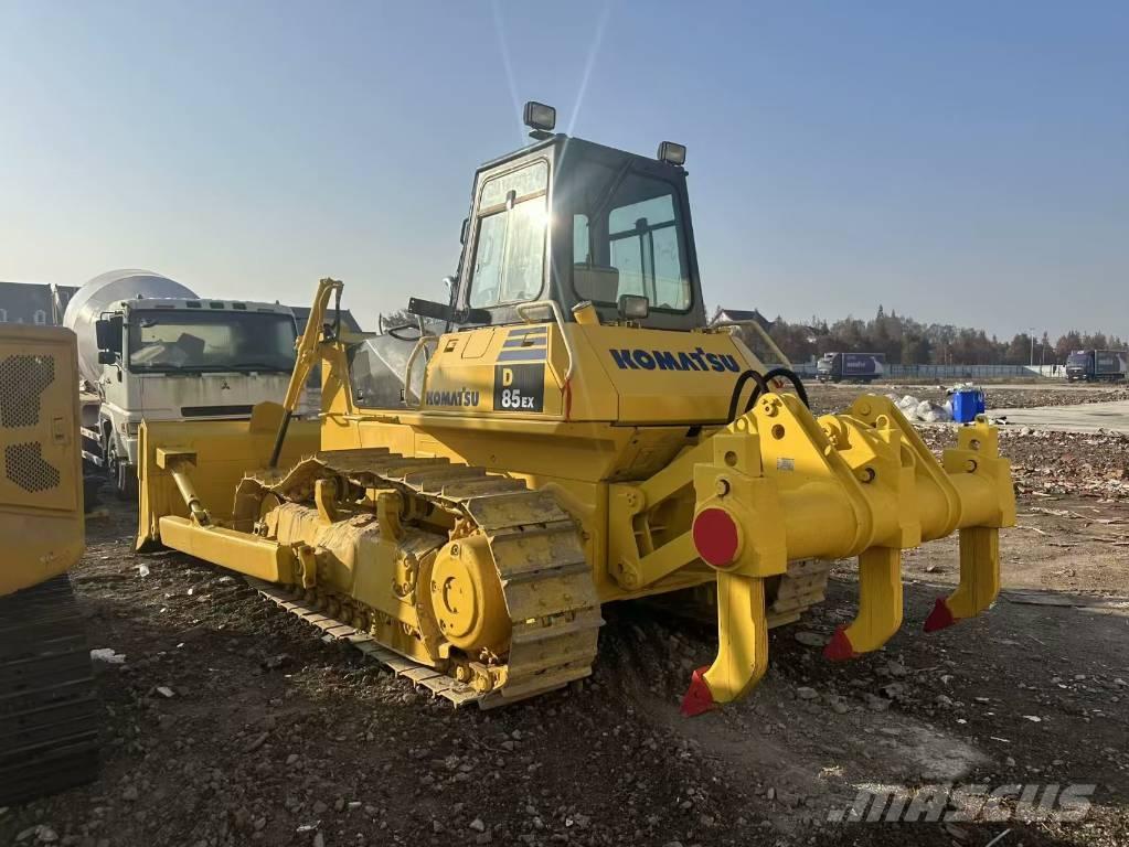 Komatsu D 85 E Buldozere pe senile