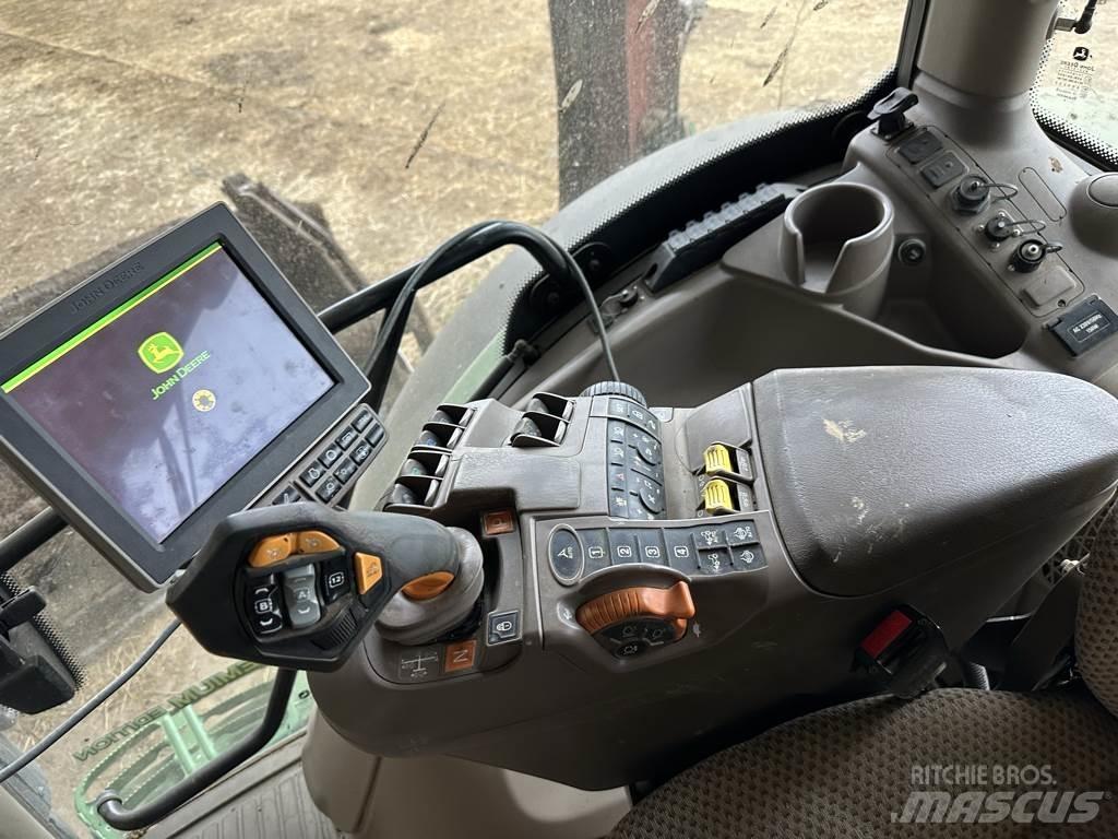 John Deere 6130R Tractoare