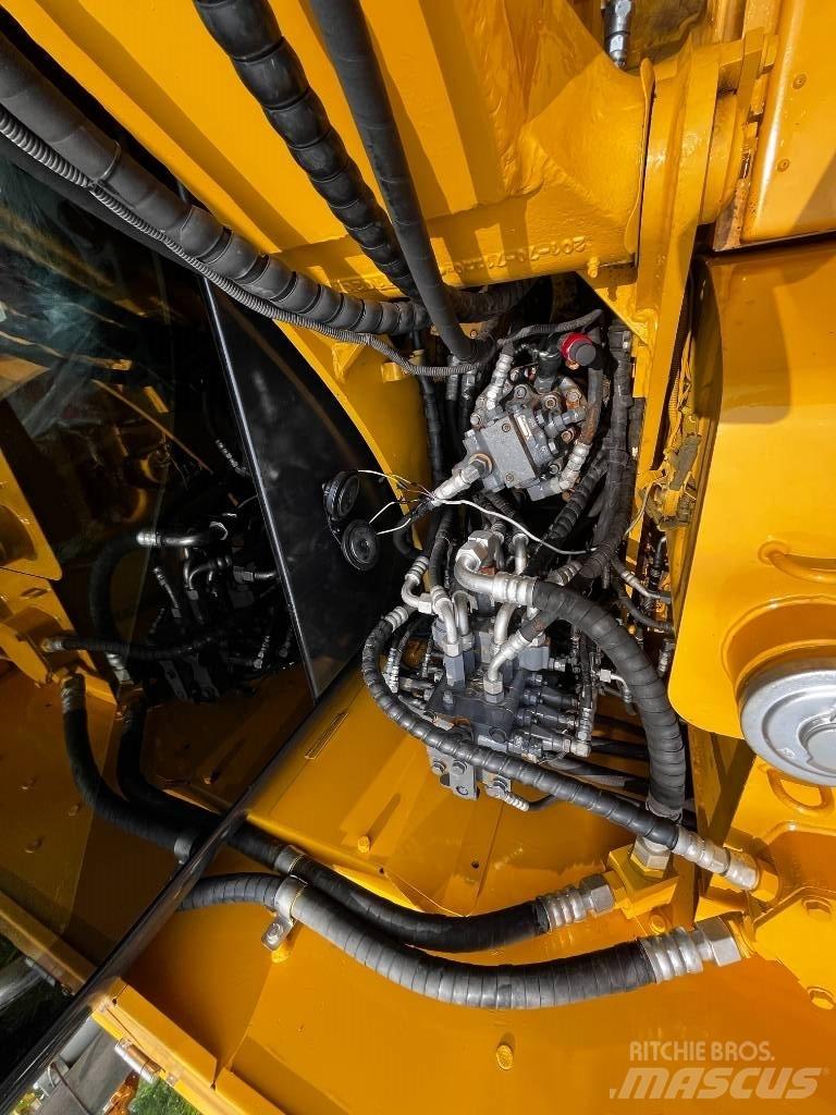 Komatsu PC 70 Excavatoare 7t - 12t