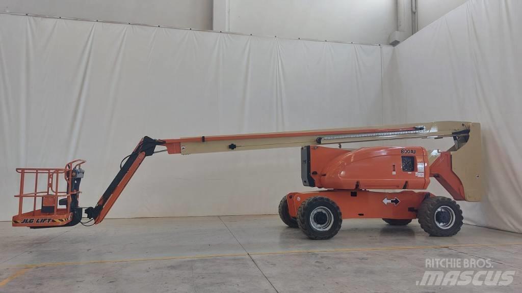JLG 800 AJ Nacele cu brat articulat