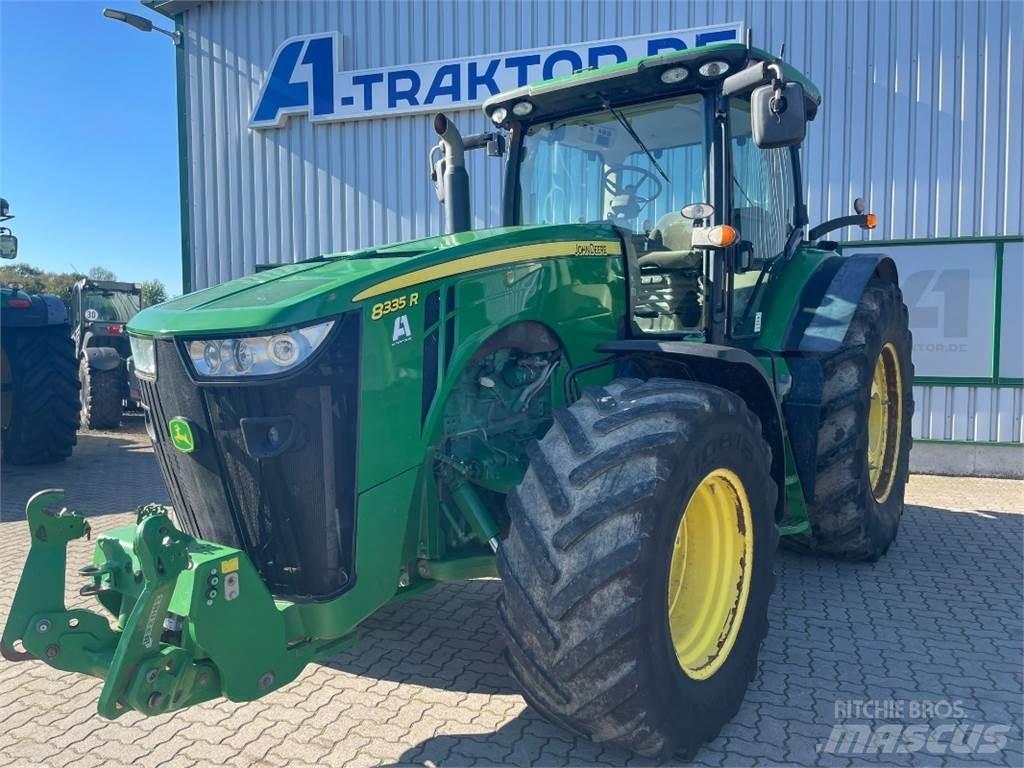 John Deere 8335R Tractoare