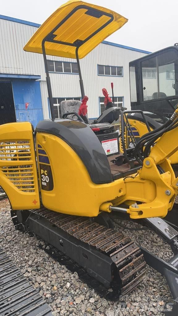 Komatsu PC 30 Excavatoare pe șenile
