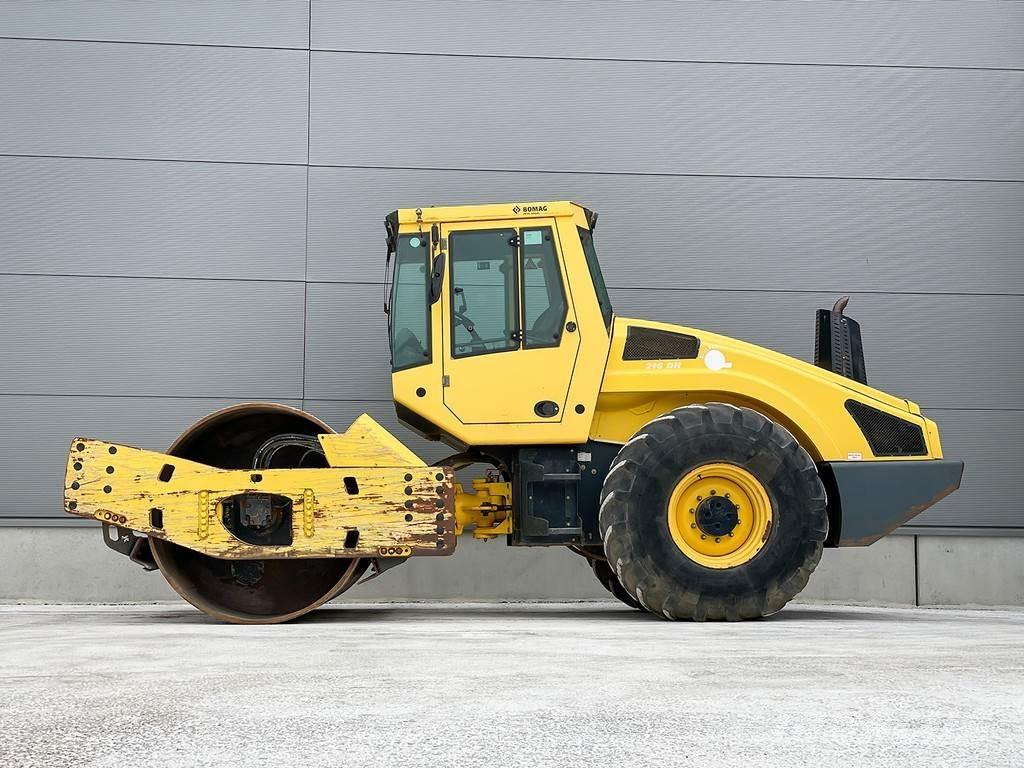 Bomag BW 216 DH-4i Compactoare monocilindrice