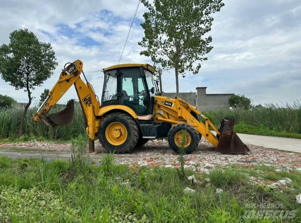 JCB 3 CX Buldoexcavatoare