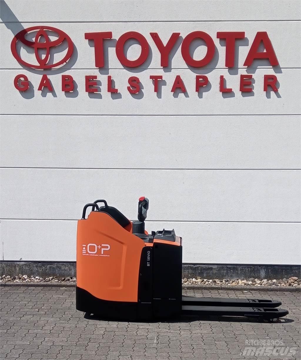 Toyota LPE 250 Transpaleta manuala