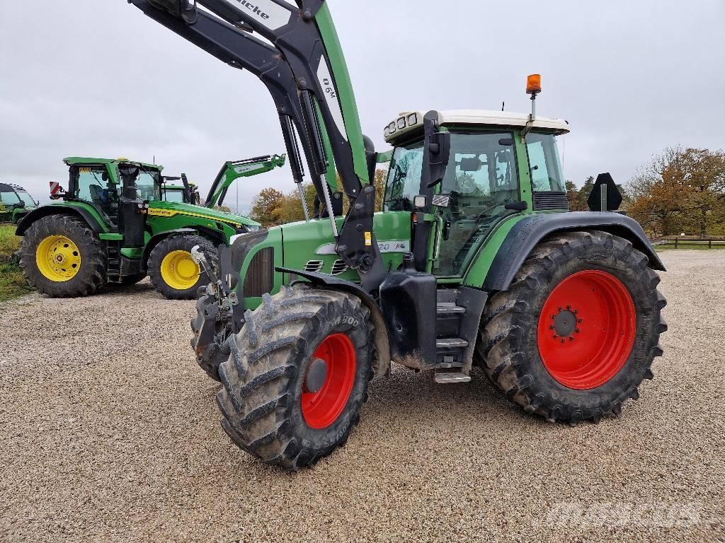 Fendt 820 GPS Tractoare