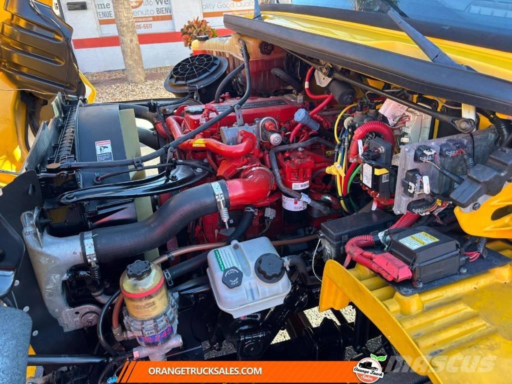 Freightliner M2 Autocamioane