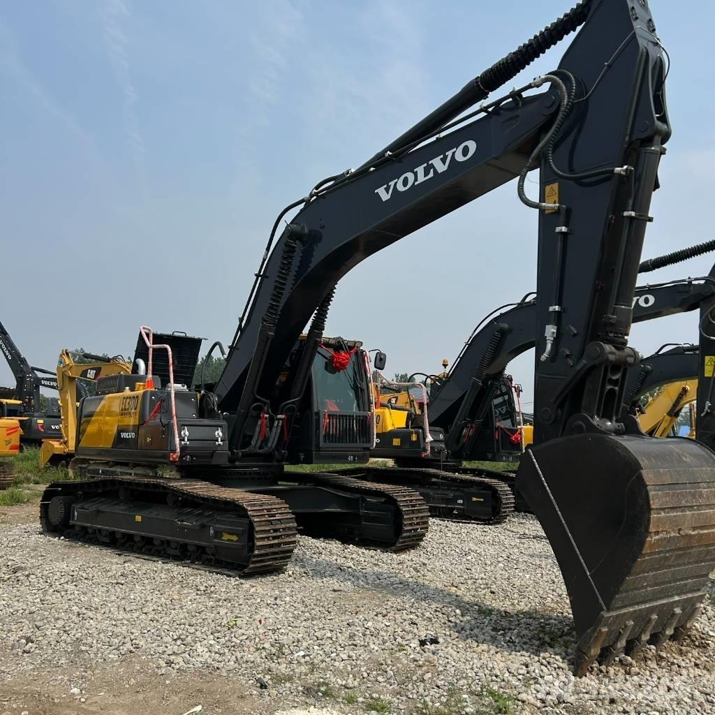 Volvo 300 Excavatoare pe șenile
