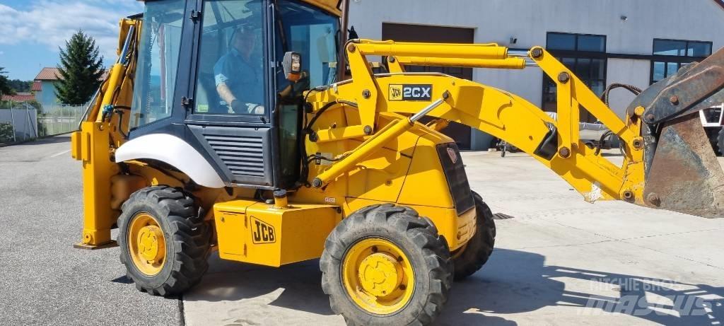 JCB 2 CX Buldoexcavatoare