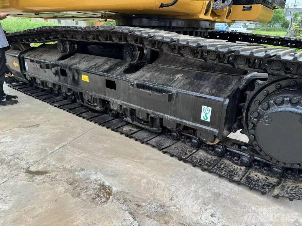 CAT 329D Excavatoare pe șenile

