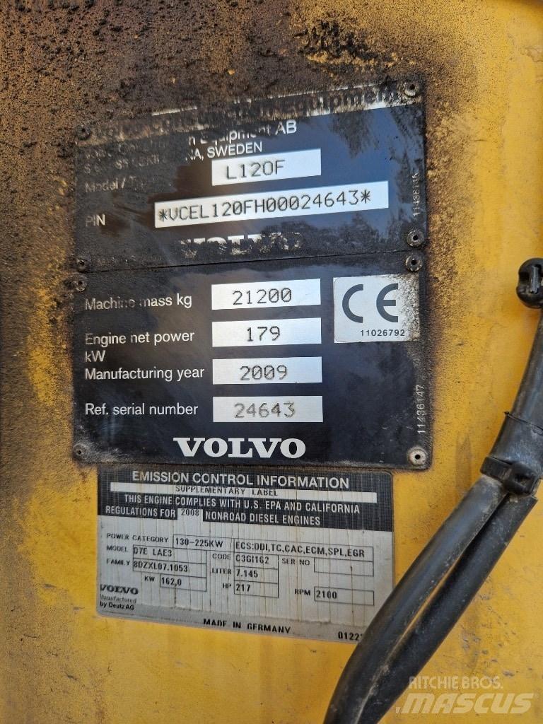 Volvo L 120 F Incarcator pe pneuri